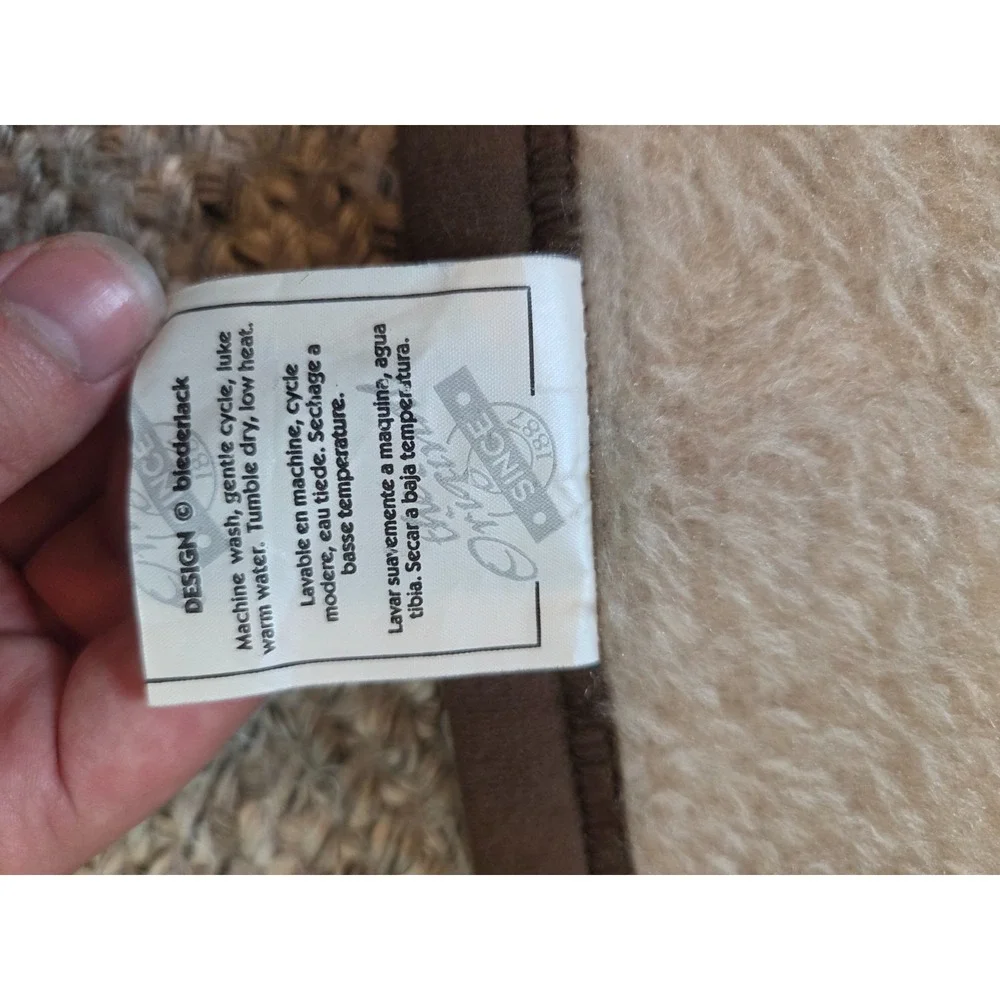Biederlack camp blanket